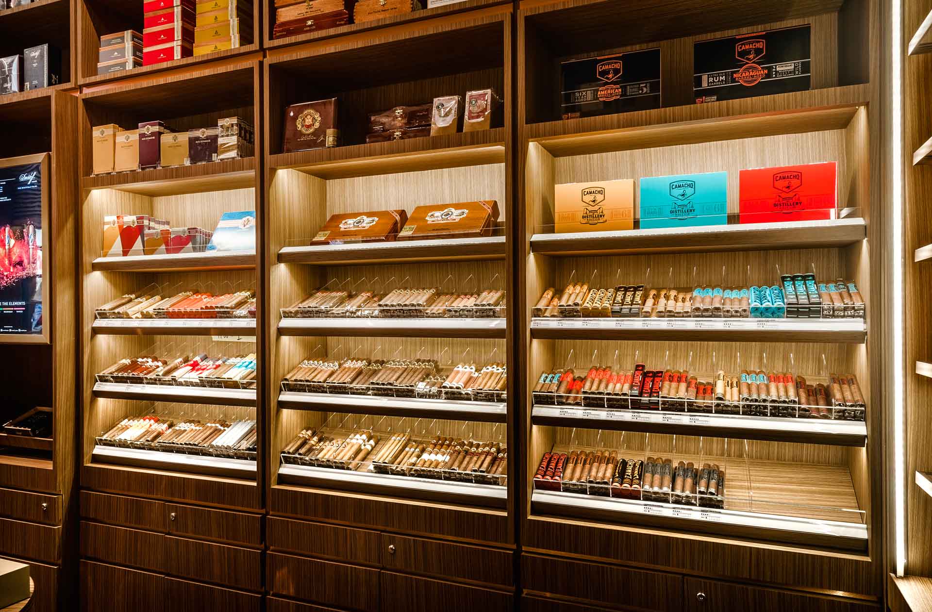 Davidoff of Geneva at the Hard Rock interior image