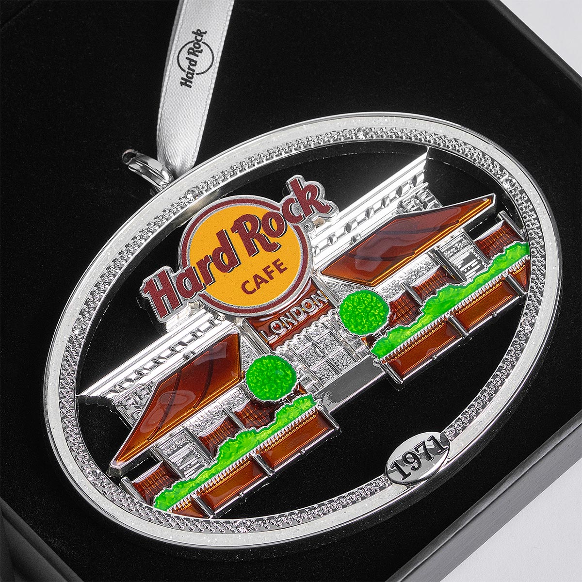 Old Park Lane London Oval Ornament image number 3